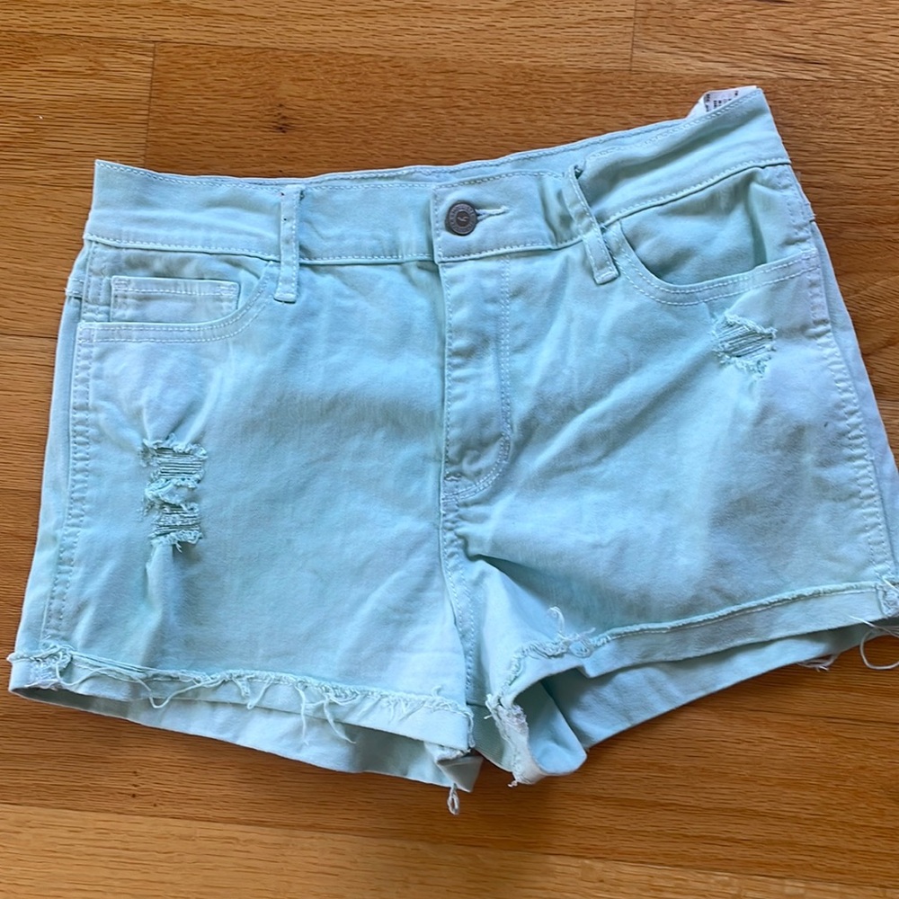 Hollister aqua jean shorts. Junior size 7. 28 waist.